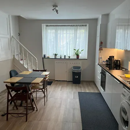 Stay In Maison De Metre In Etterbeek Brussels Exterior photo