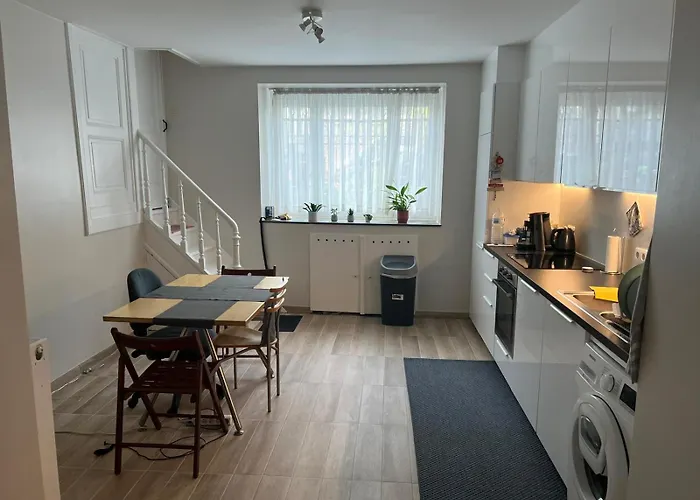 Stay In Maison De Metre In Etterbeek